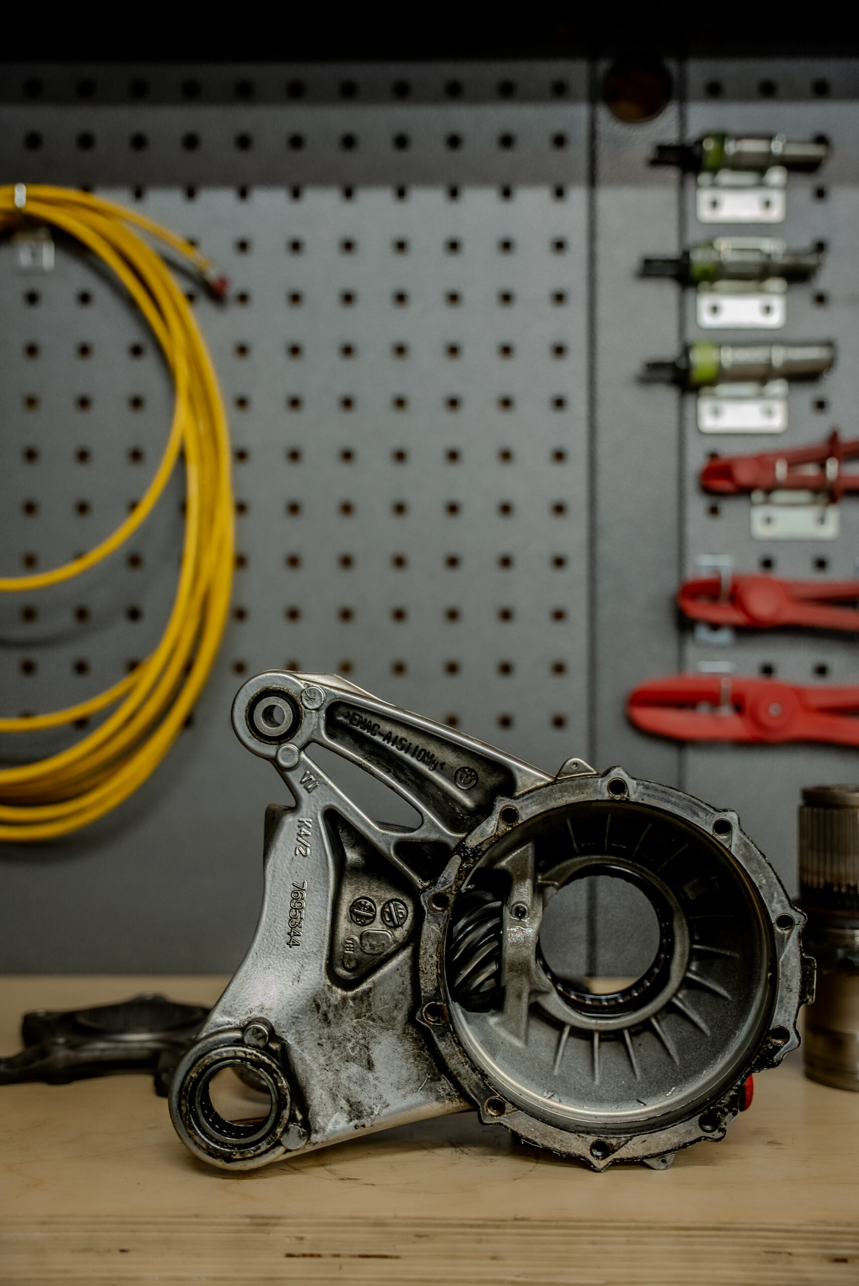 Motor onderdeel dat wordt onderhouden als onderdeel van een onderhoudsbeurt voor motoren